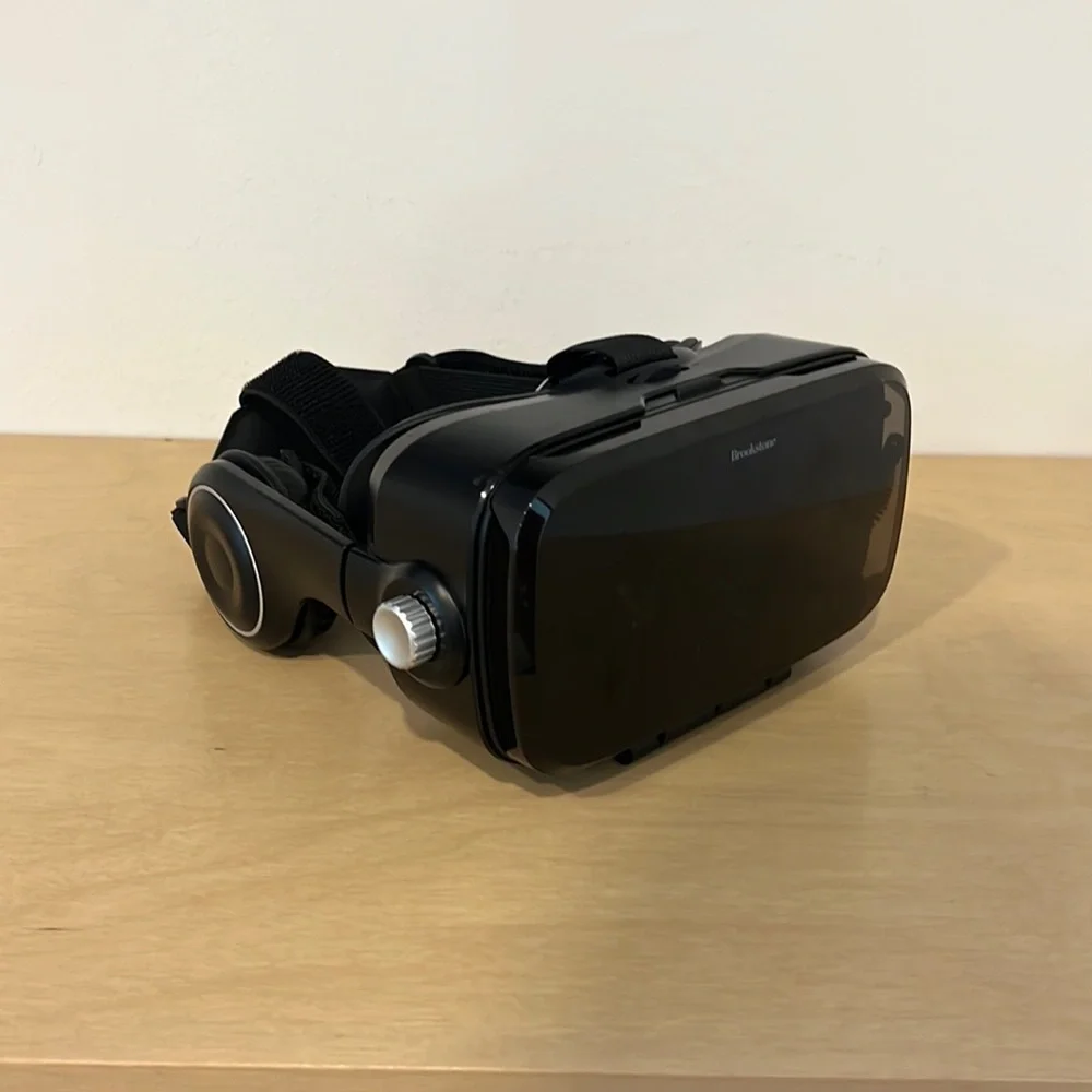 Brookstone VR Headset with Built-In Headphones
